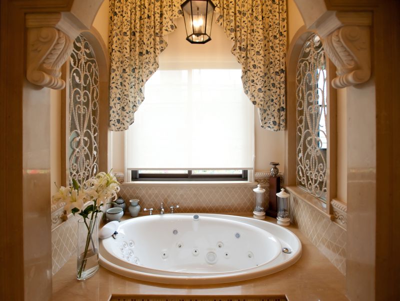 Luxurious Bathtub